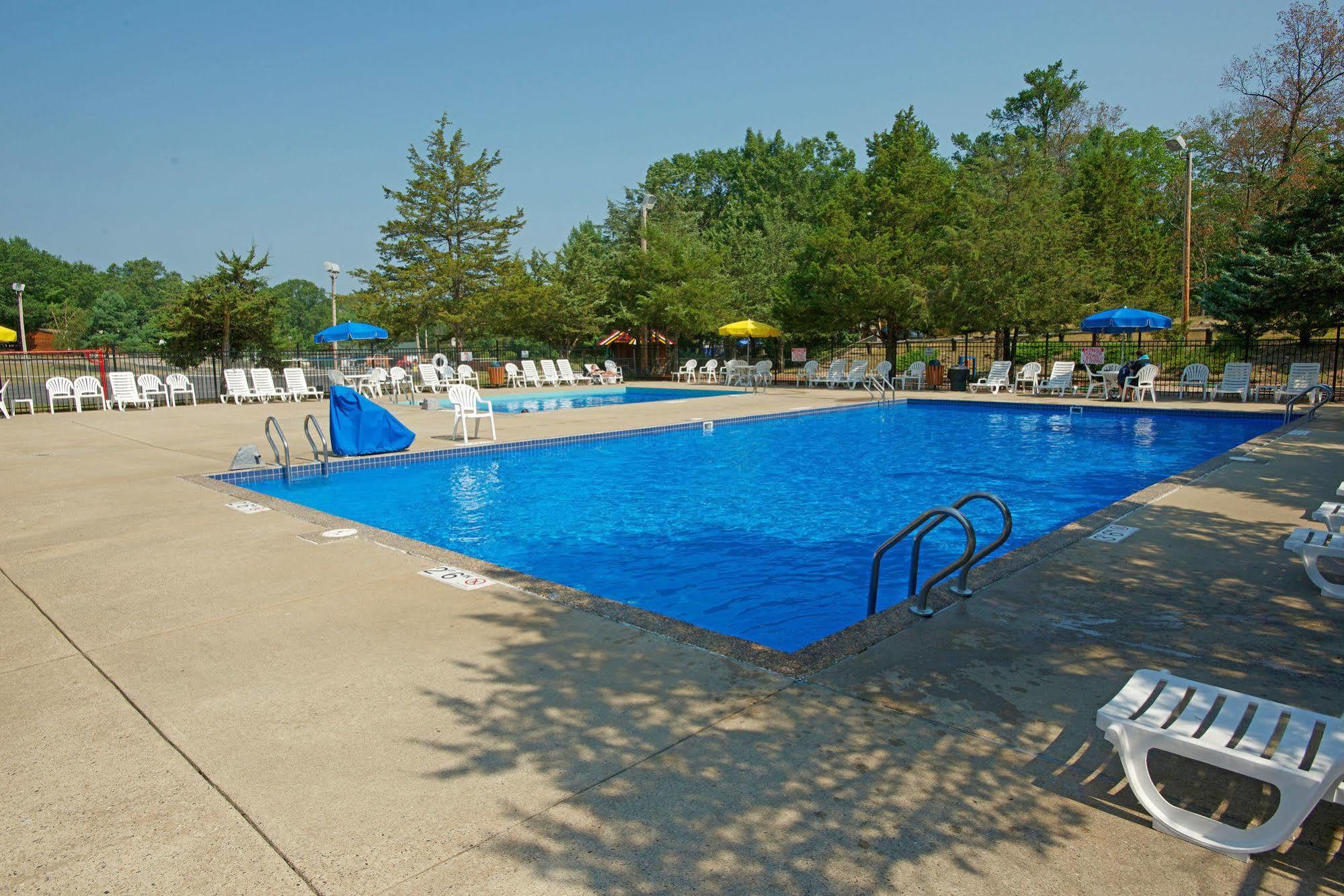 Arrowhead Resort Campground Plainville Экстерьер фото