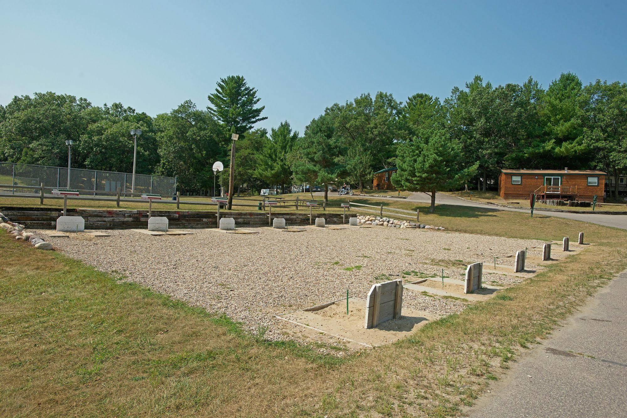 Arrowhead Resort Campground Plainville Экстерьер фото